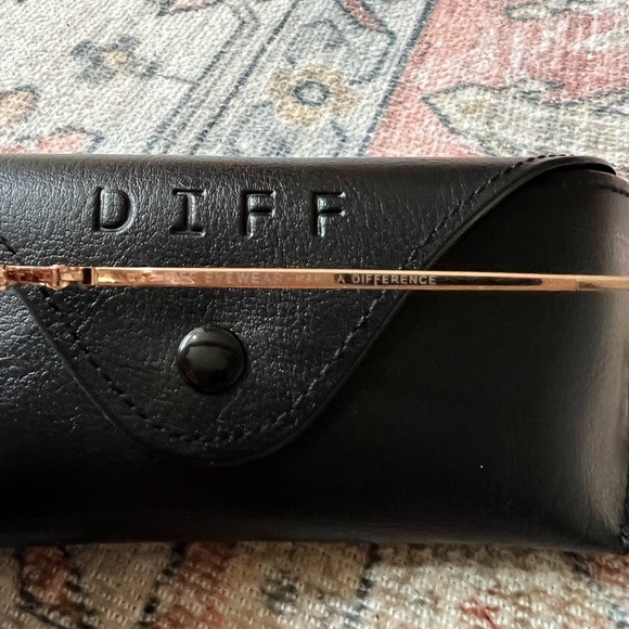 Diff Eyewear Prescription Glasses - Picture 6 of 9